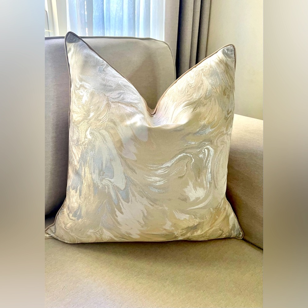 - luxury Champagne and  sliver waves glam pillow.          Size 22 x22 inches - Picture 3 of 11